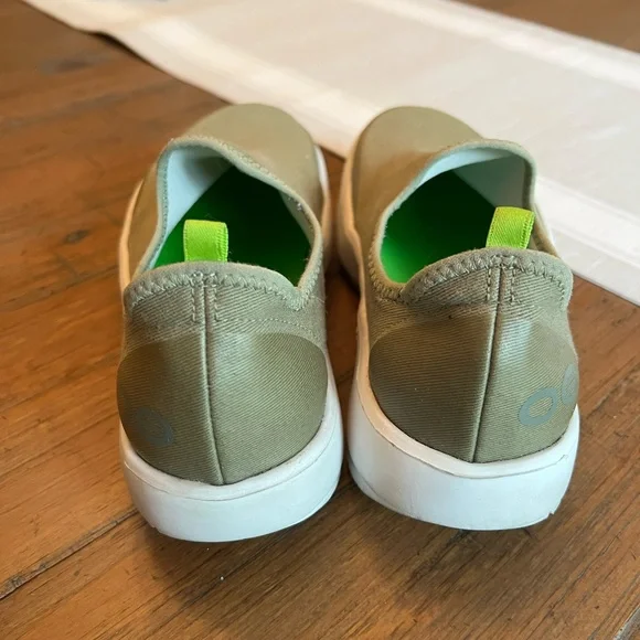OOFOS Green WOMEN'S OOMG EEZEE LOW SHOE - Picture 3 of 6